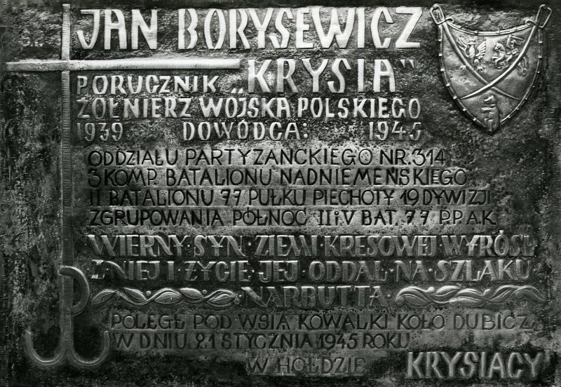 KKE 4907-11.jpg - Fot. Tablica pamiątkowa poświęcona porucznikowi Janowi Borysewiczowi "Krysia" żołnierzowi 77pp AK, przełom lat 80-tych/90-tych XX wieku.